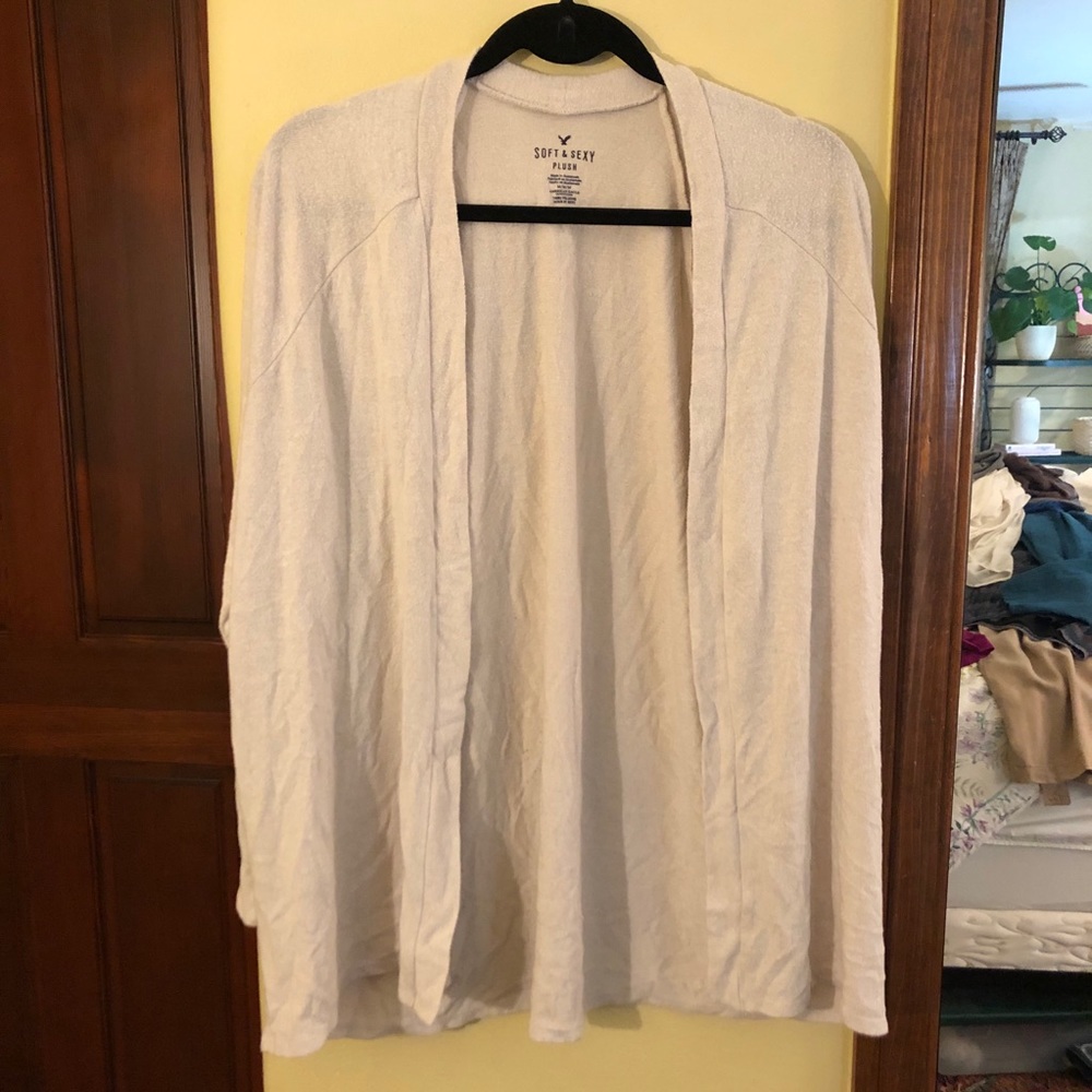 Cream colored sweater from American eagle